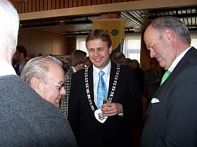Oberbürgermeister Hans-Joachim Grote, Bürgermeister Torsten Thormählen und Ehrenbürgermeister Emil Schmelow 